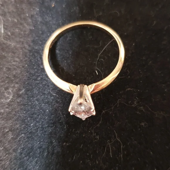 14k Yellow Gold, Marquis cut Cz, Aprox 1.75 Ct, Aprox Size 6 - Picture 3 of 7
